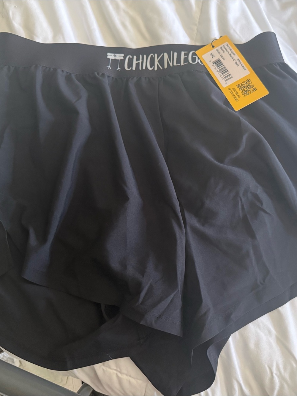 Chicknlegs Women's Black 4” Split Shorts XXL